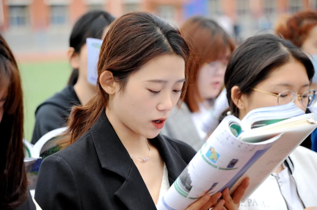 人民日报海外网报道350vip浦京集团打造五级治理体系，培养社会实用型人才