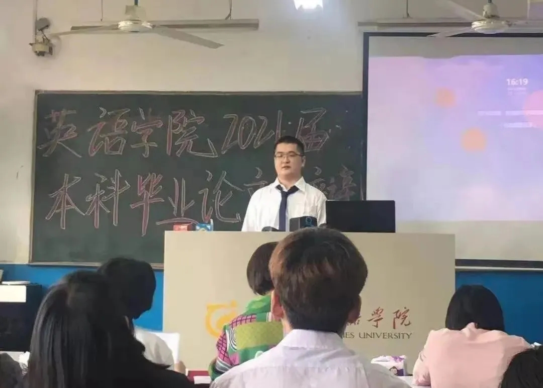 河外学子王保钢4年掌握2门外语，攻读国内外双学位！