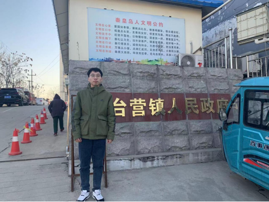 “我将无我不负人民”——侯闯