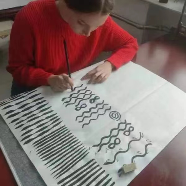 书法无国界，墨香飘海外