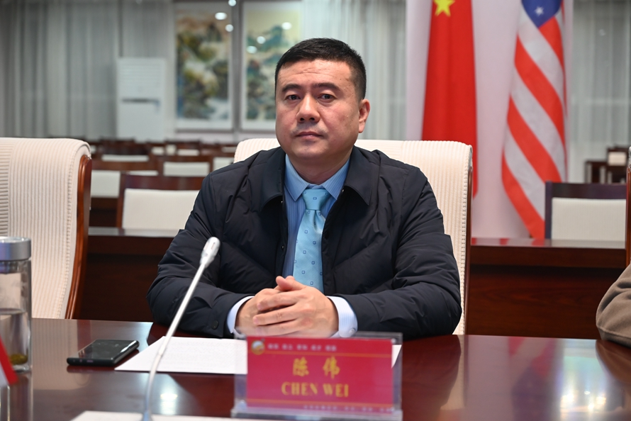 副校长 陈伟