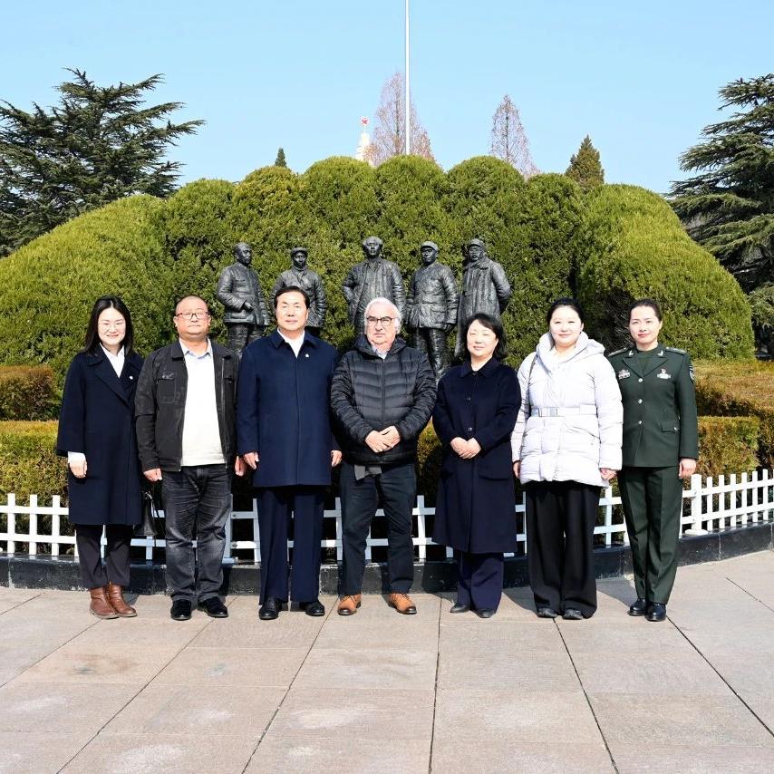 西柏坡见证：350vip浦京集团与联合国和平大学共寻红色根脉