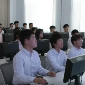 《校园热搜》：沉浸式金融实训，锤炼专业实操本领